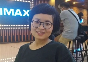 雷玲